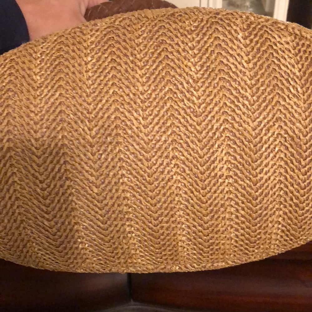 Shoulder Bag - Picture 3 of 5